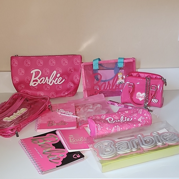 Barbie Pink Accessory Bag Collection - Picture 1 of 7